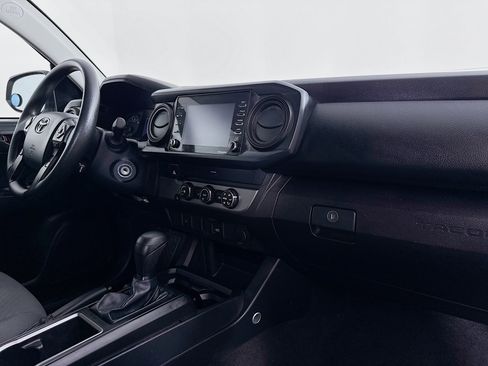 Used 2020 Toyota Tacoma SR image 26