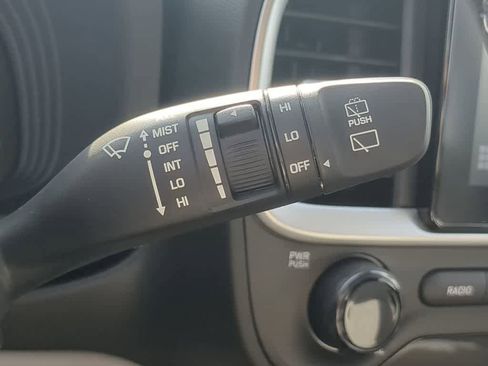New 2026 Hyundai Venue SEL FWD image 28