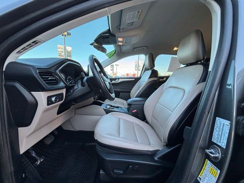 Used 2021 Ford Escape SEL image 12