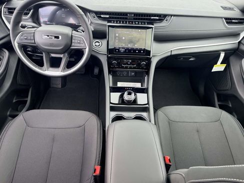 New 2026 Jeep Grand Cherokee L 2WD image 26