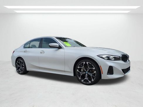 New 2025 BMW 330i Sedan w/ Premium Package RWD image 2