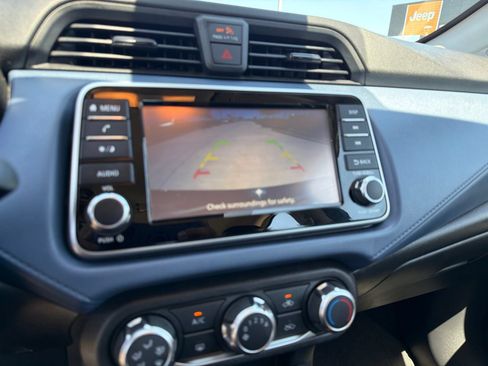 Used 2025 Nissan Versa SV FWD image 22