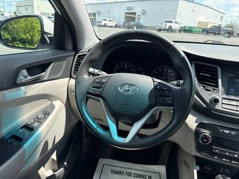 Used 2018 Hyundai Tucson Value FWD image 14