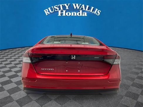 New 2025 Honda Accord SE image 4
