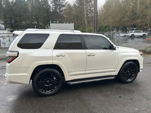 Used 2016 Toyota 4Runner Limited image 4