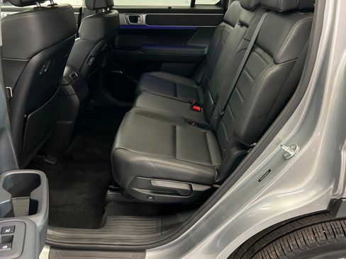 Used 2024 Hyundai Santa Fe Limited image 22