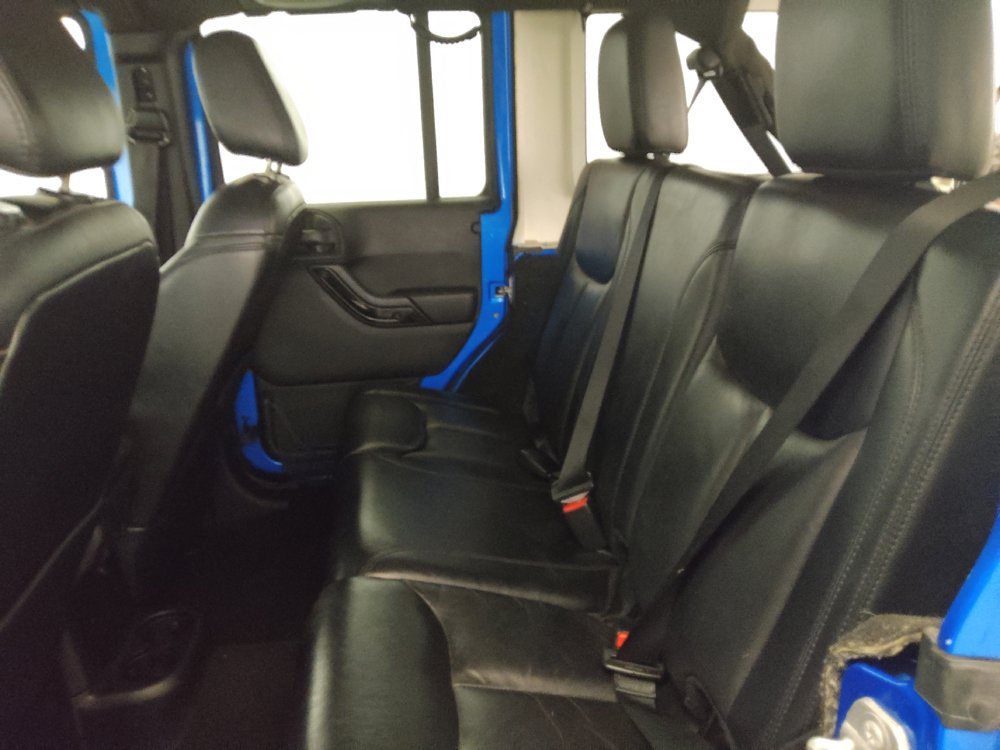 Used 2014 Jeep Wrangler Unlimited Sahara AWD/4WD image 18