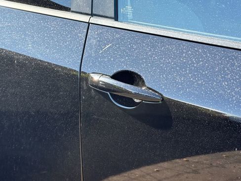 Used 2023 Nissan Rogue SV image 7