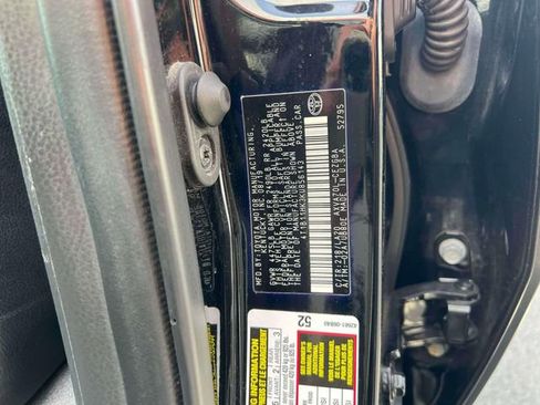 Used 2019 Toyota Camry XLE w/ Carpet Mat Package FWD image 25