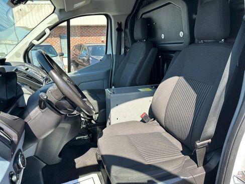 Used 2019 Ford Transit 250 130 Low Roof RWD image 32