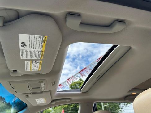 Used 2015 Nissan Pathfinder Platinum w/ Family Entertainment Package image 25