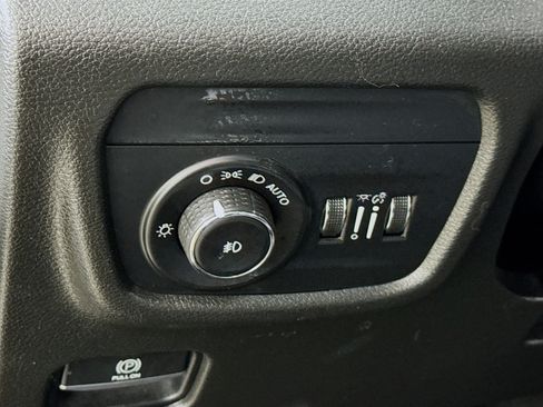 Used 2021 Jeep Grand Cherokee L Limited AWD/4WD image 15