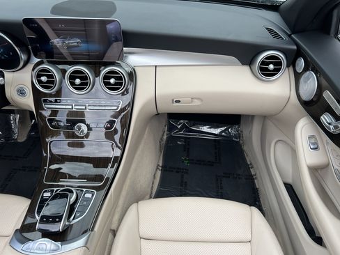 Used 2023 Mercedes-Benz C 300 4MATIC Cabriolet image 37