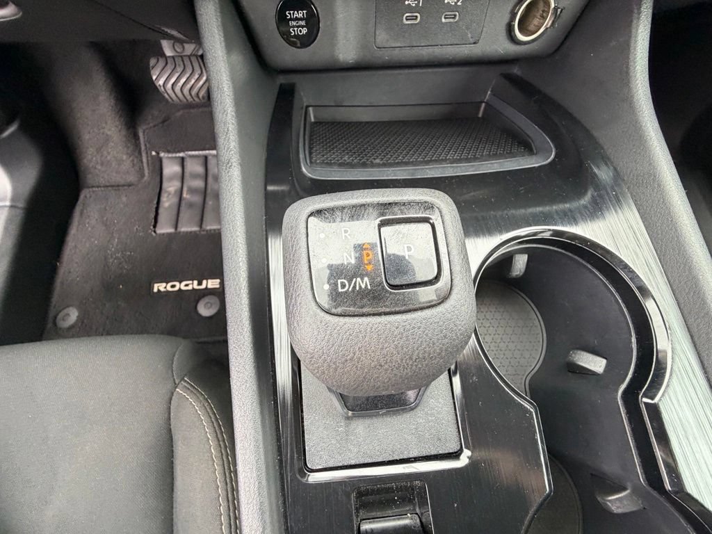 Used 2024 Nissan Rogue S AWD/4WD image 25