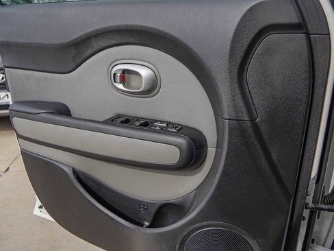 Used 2014 Kia Soul image 20