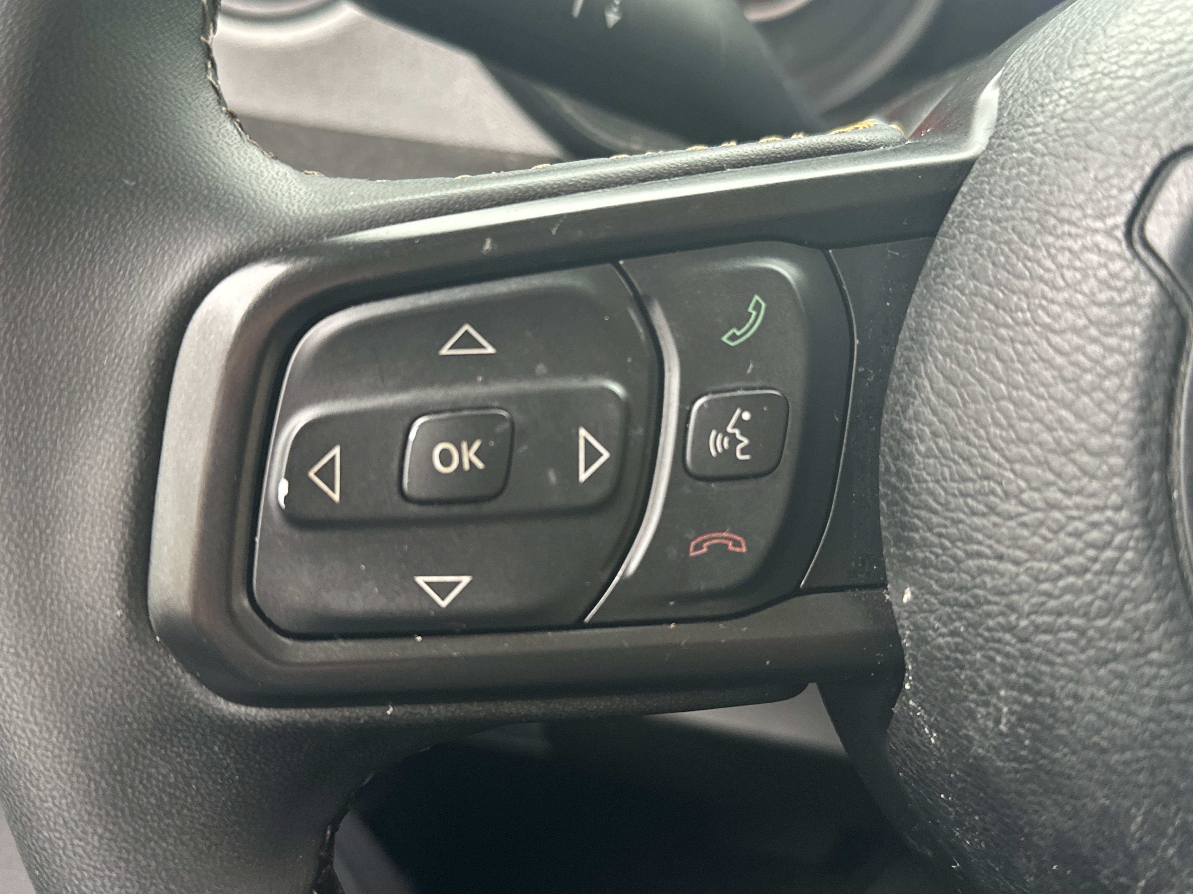 Used 2024 Jeep Wrangler Unlimited Sport AWD/4WD image 3