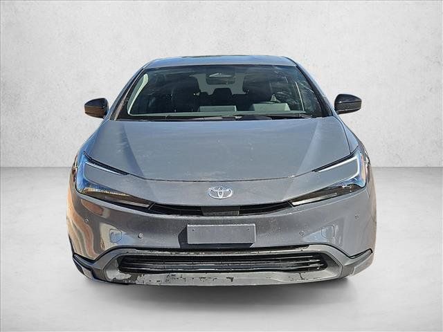 Used 2023 Toyota Prius LE FWD image 2
