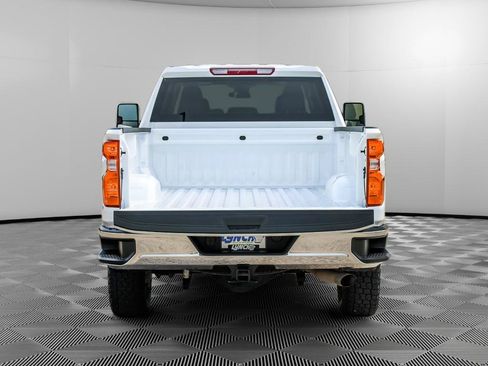 Used 2024 Chevrolet Silverado 2500 LT w/ Convenience Package AWD/4WD image 7