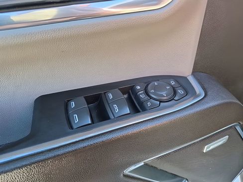 Used 2024 Chevrolet Silverado 2500 LTZ w/ LTZ Premium Package image 28