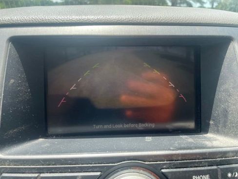 Used 2010 Nissan Armada Platinum w/ Captain Seat Pkg RWD image 15