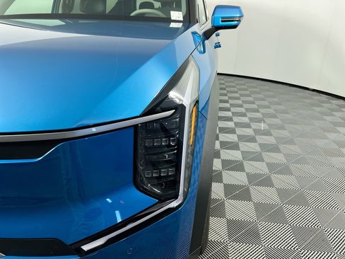 New 2026 Kia EV9 Wind image 11