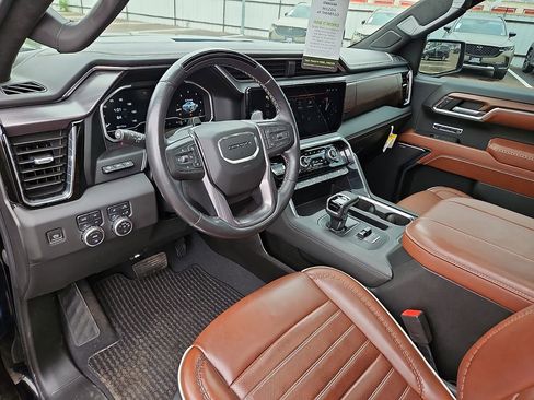 Used 2023 GMC Sierra 1500 Denali Ultimate AWD/4WD image 12