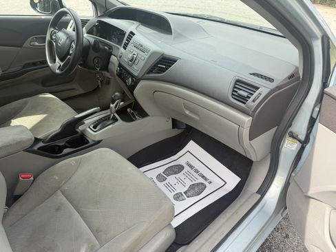Used 2012 Honda Civic LX image 9