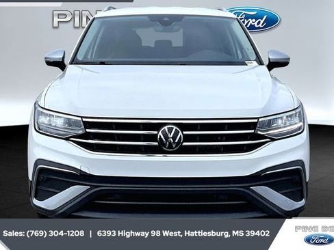 Used 2024 Volkswagen Tiguan Wolfsburg Edition image 3
