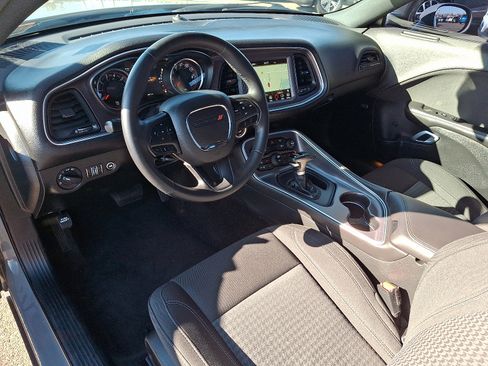 Used 2018 Dodge Challenger SXT w/ Sound Group image 11
