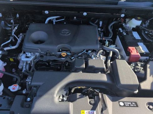 New 2025 Toyota RAV4 XLE image 30