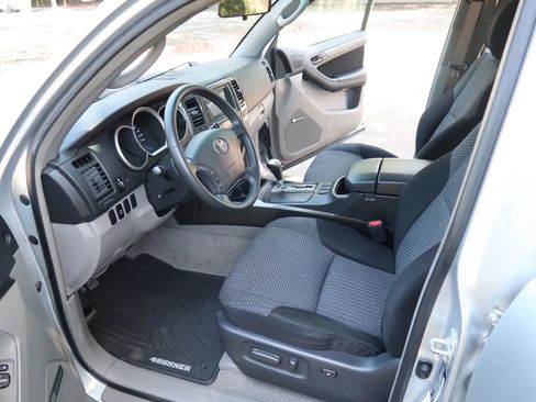 Used 2007 Toyota 4Runner Sport image 32