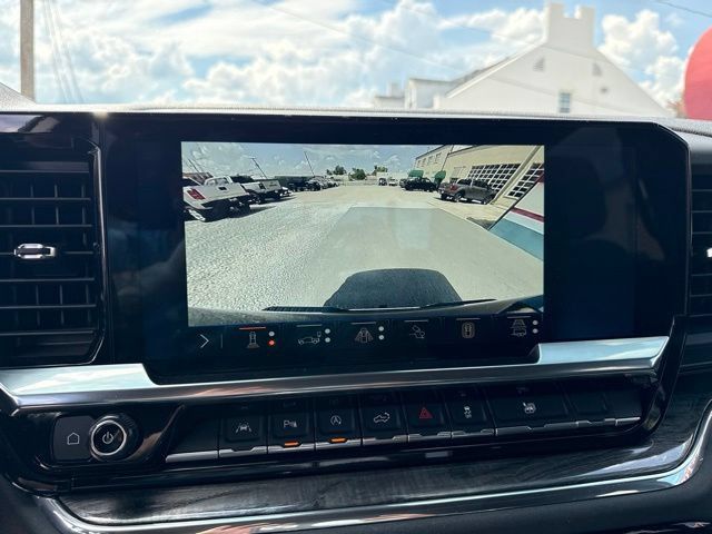 Used 2024 Chevrolet Silverado 1500 LTZ w/ LTZ Convenience Package II AWD/4WD image 11
