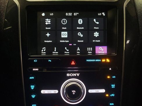 Used 2018 Ford Explorer Sport w/ Equipment Group 401A AWD/4WD image 25