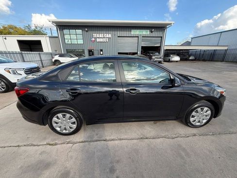Used 2023 Kia Rio S image 4