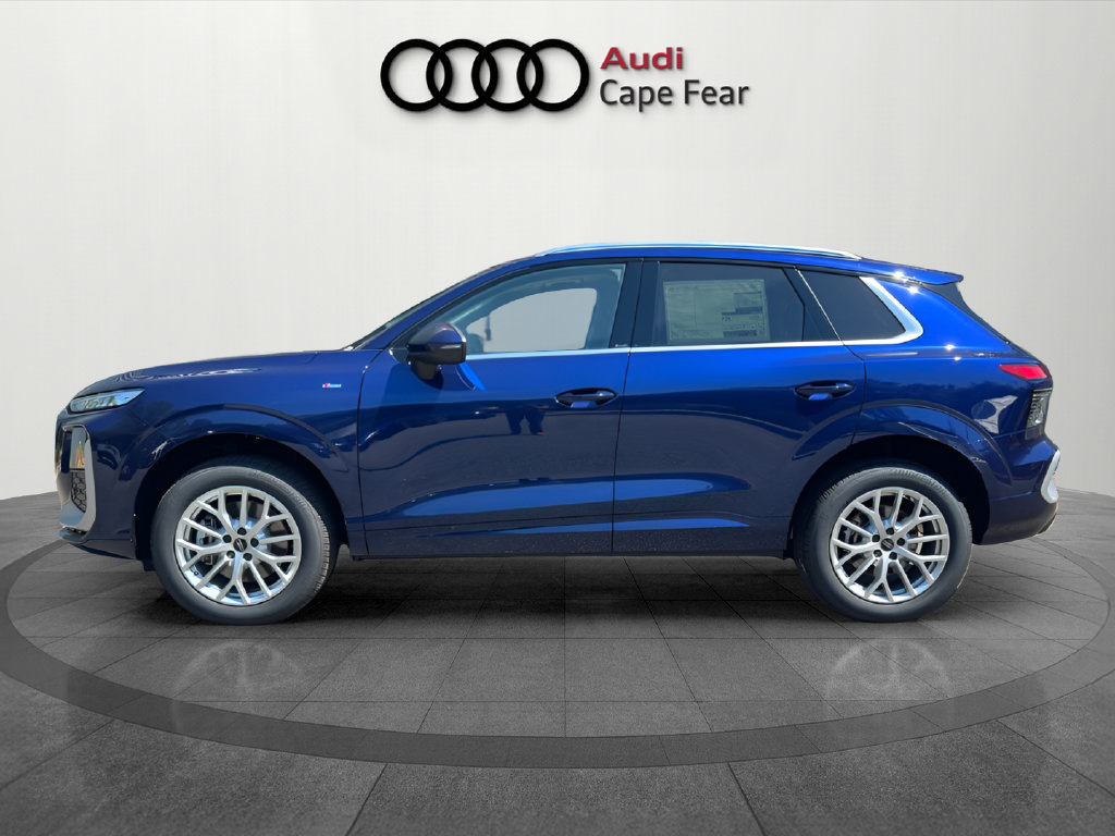Used 2026 Audi Q3 quattro 2.0T AWD/4WD image 2