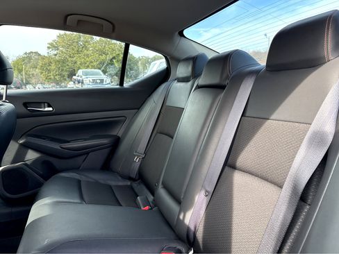 Used 2022 Nissan Altima 2.5 SR image 18