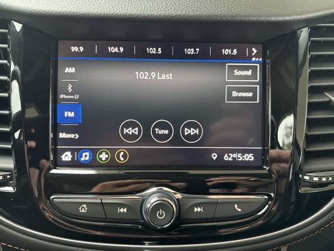 Certified 2020 Chevrolet Trax LT w/ LT Convenience Package FWD image 12