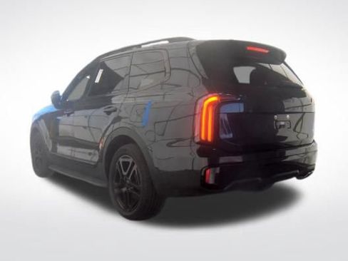 Used 2025 Kia Telluride EX X-Line AWD/4WD image 3