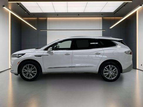 Used 2023 Buick Enclave Essence w/ Experience Buick Package FWD image 2