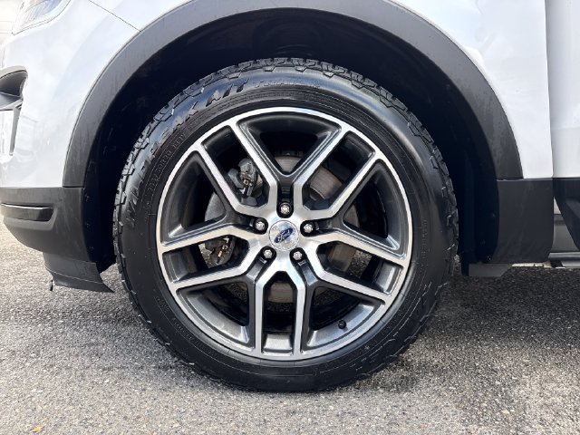 Used 2018 Ford Explorer Sport AWD/4WD image 29