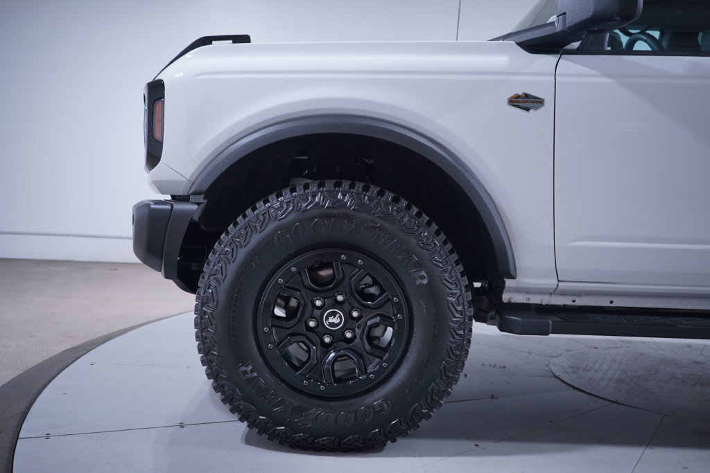 Used 2023 Ford Bronco Wildtrak AWD/4WD image 2