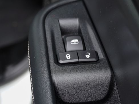 Used 2024 Jeep Grand Cherokee L Altitude AWD/4WD image 32