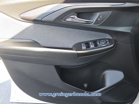 Used 2023 Chevrolet TrailBlazer LT image 23