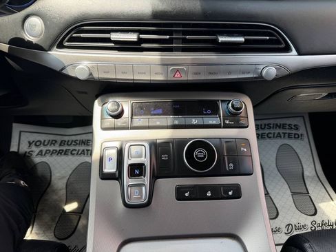 Used 2021 Hyundai Palisade SEL w/ Premium Package FWD image 16