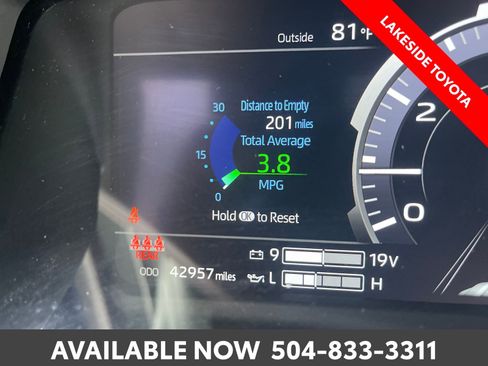 Used 2023 Toyota Tundra Platinum AWD/4WD image 41