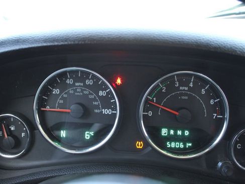 Used 2017 Jeep Wrangler Unlimited Sport w/ LED Lighting Group image 29