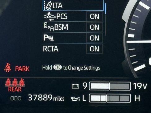 Used 2024 Toyota Tundra Limited w/ Power Package image 17