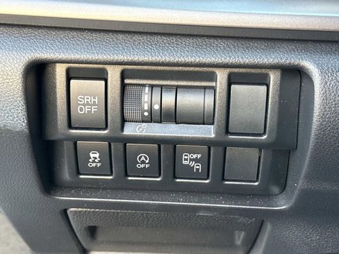 Used 2023 Subaru Crosstrek 2.5i Limited w/ Moonroof Package image 44