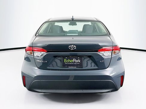 Used 2025 Toyota Corolla LE image 7
