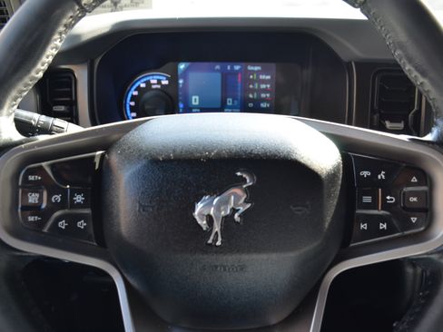 Used 2022 Ford Bronco Big Bend w/ Sasquatch Package image 10